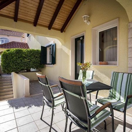 Apartmani Filipic Bol Exterior foto